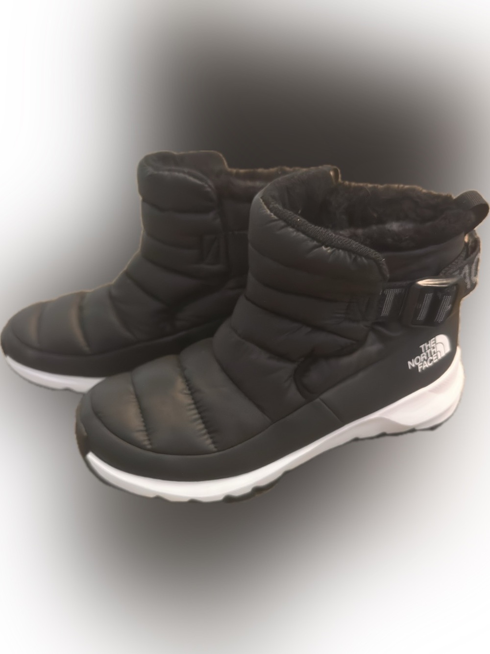 The North Face Thermoball Utility Waterproof Boots Women’s 7